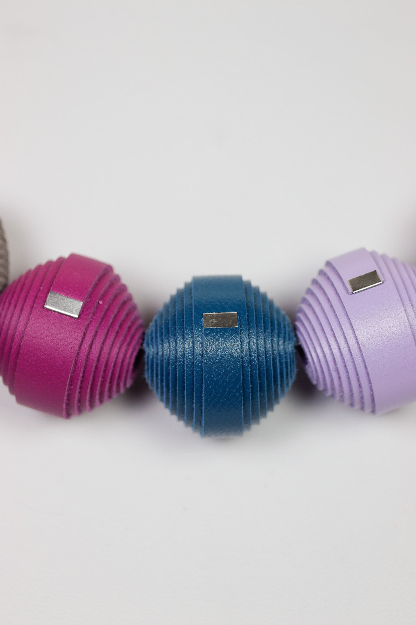 Colier Leatherbonbon (287) din piele