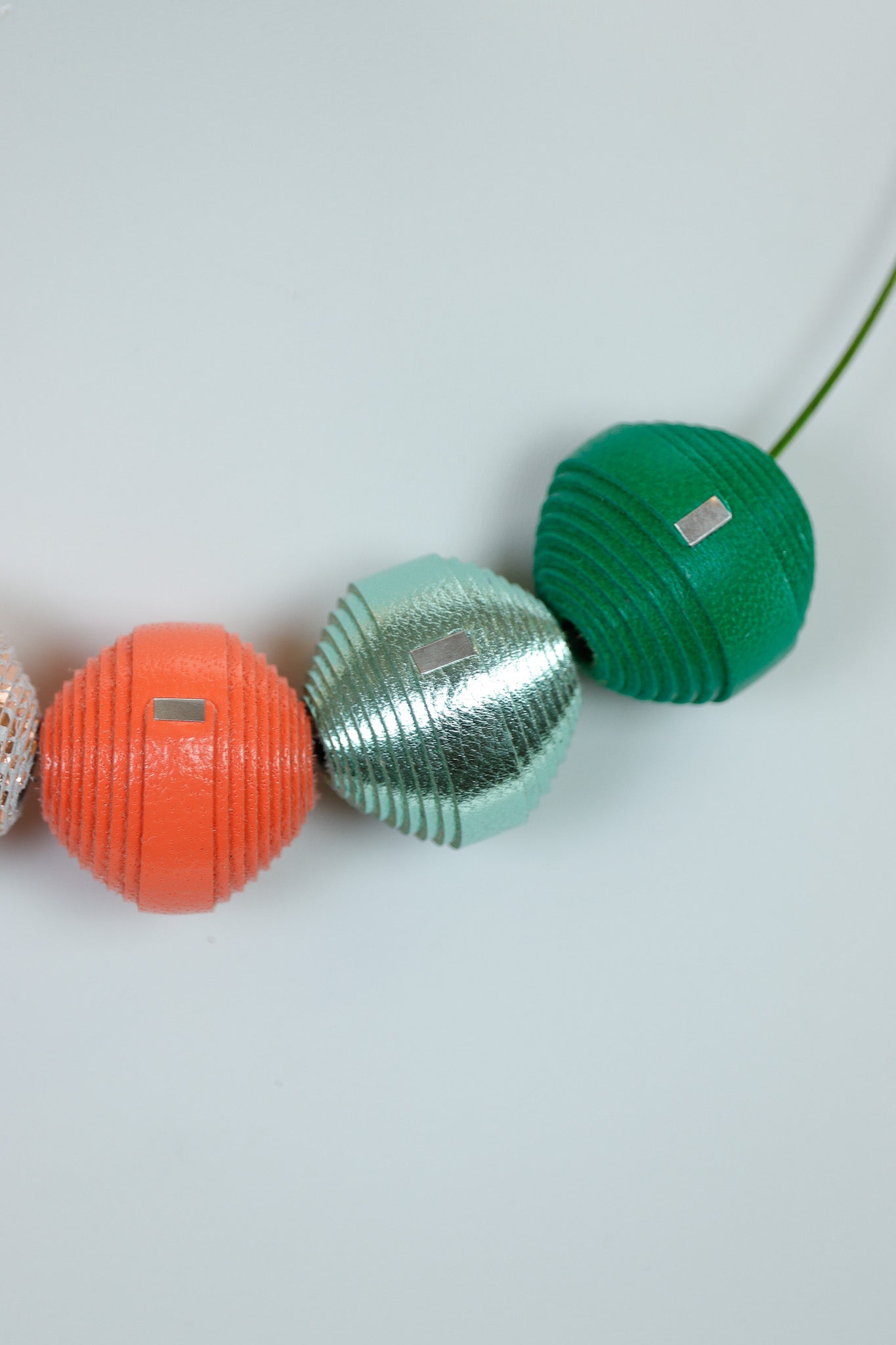 Colier Leatherbonbon (271) от кожа