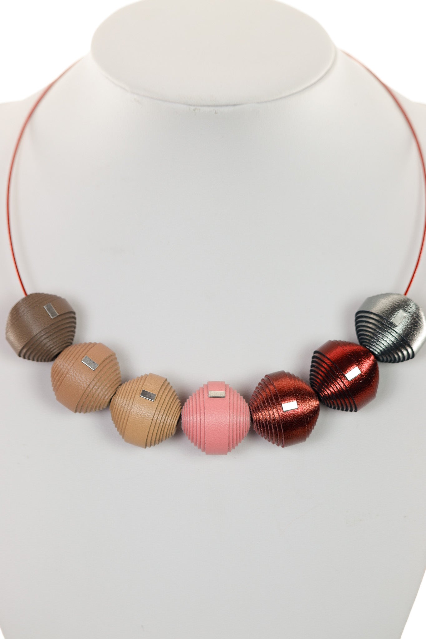 Premium Box (27) Leather Praline