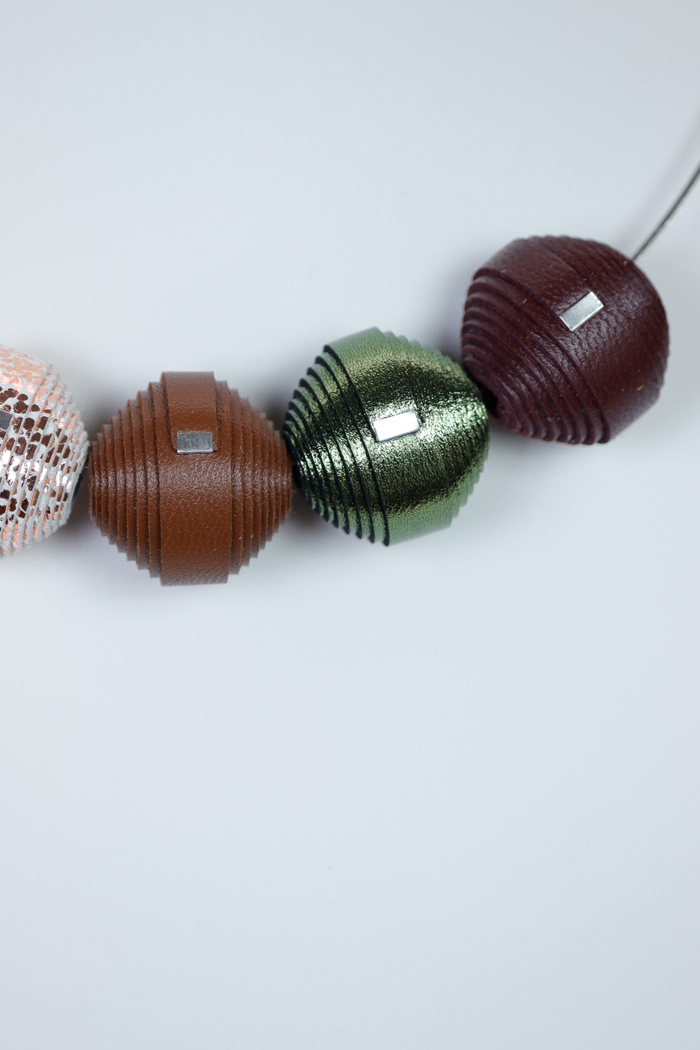 Colier Leatherbonbon (258) din piele