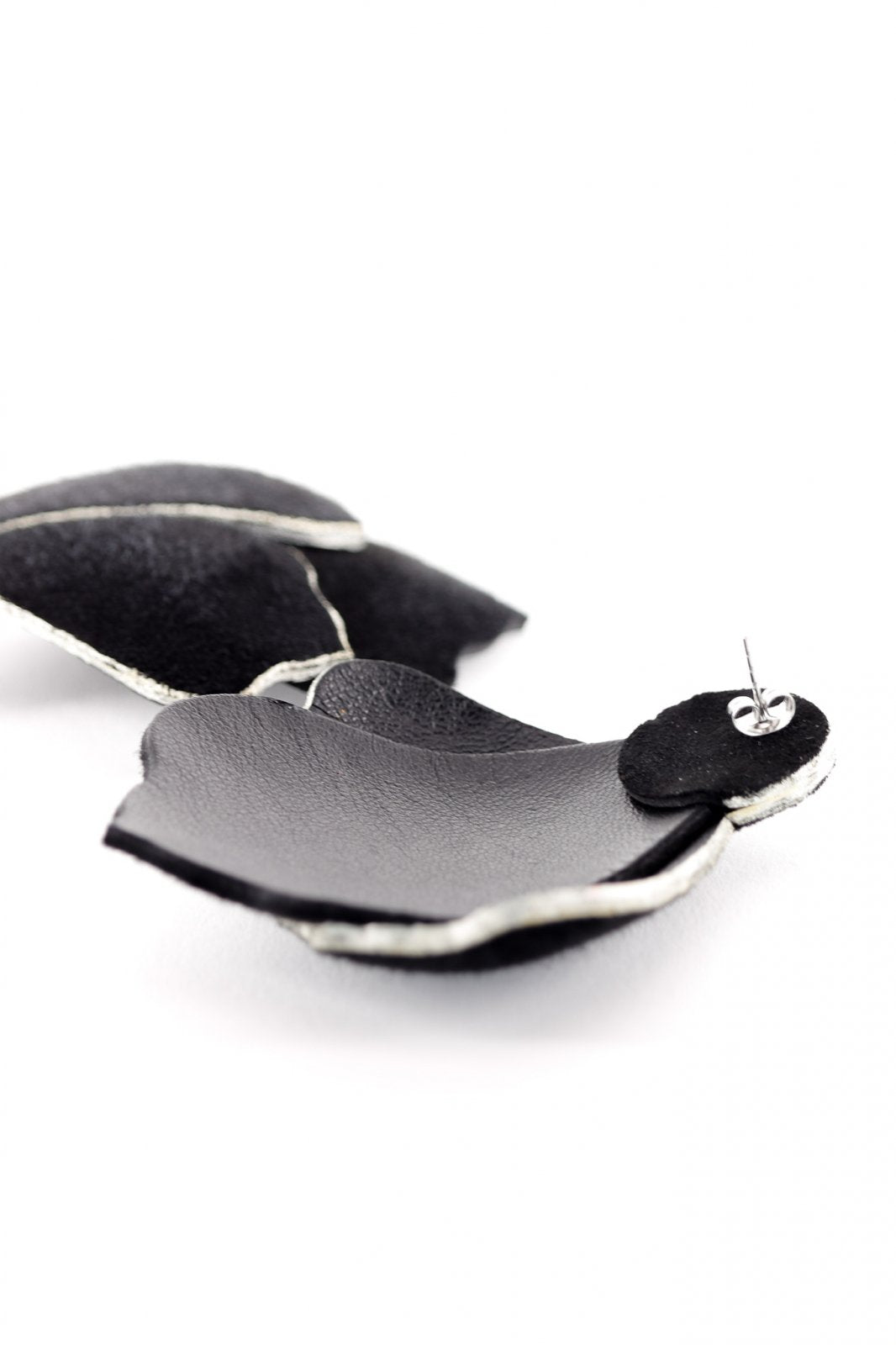 Szárnyak fülbevaló - Fekete és Arany