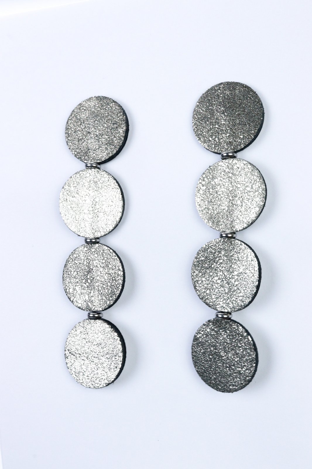 Hoop earrings - Grey with glitter