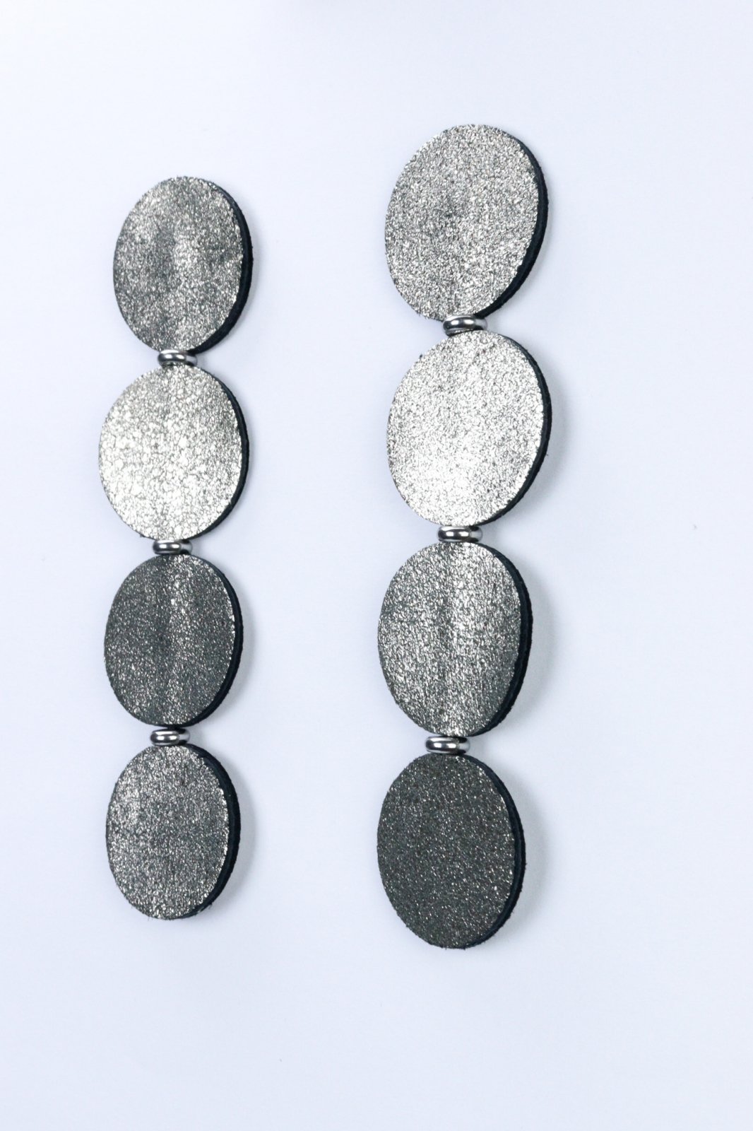 Hoop earrings - Grey with glitter