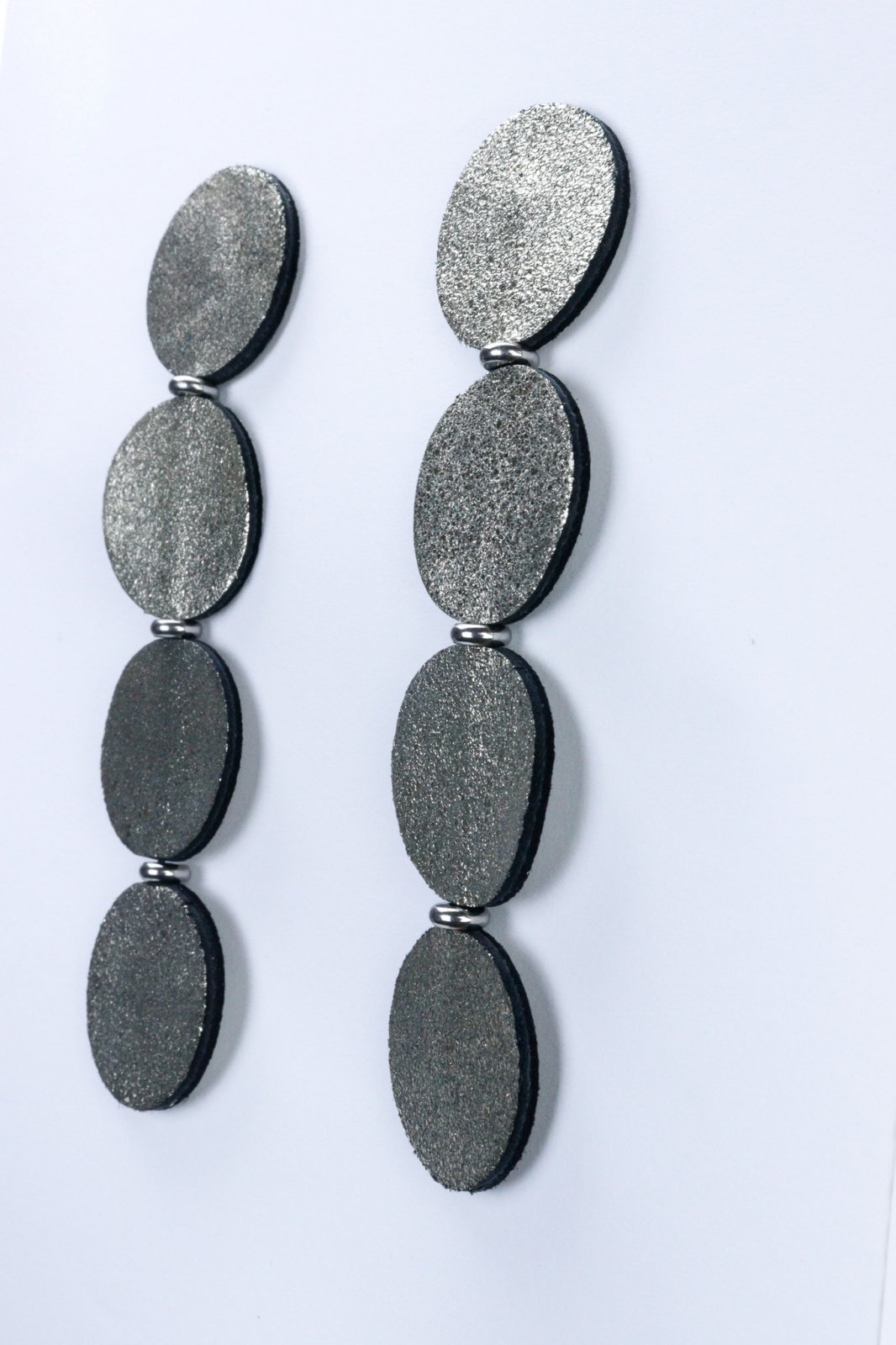 Hoop earrings - Grey with glitter
