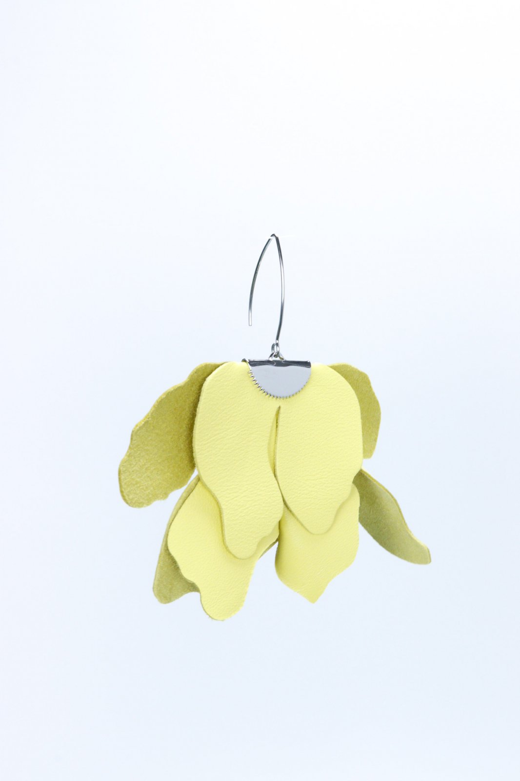 Large flower earrings - Straw yellow