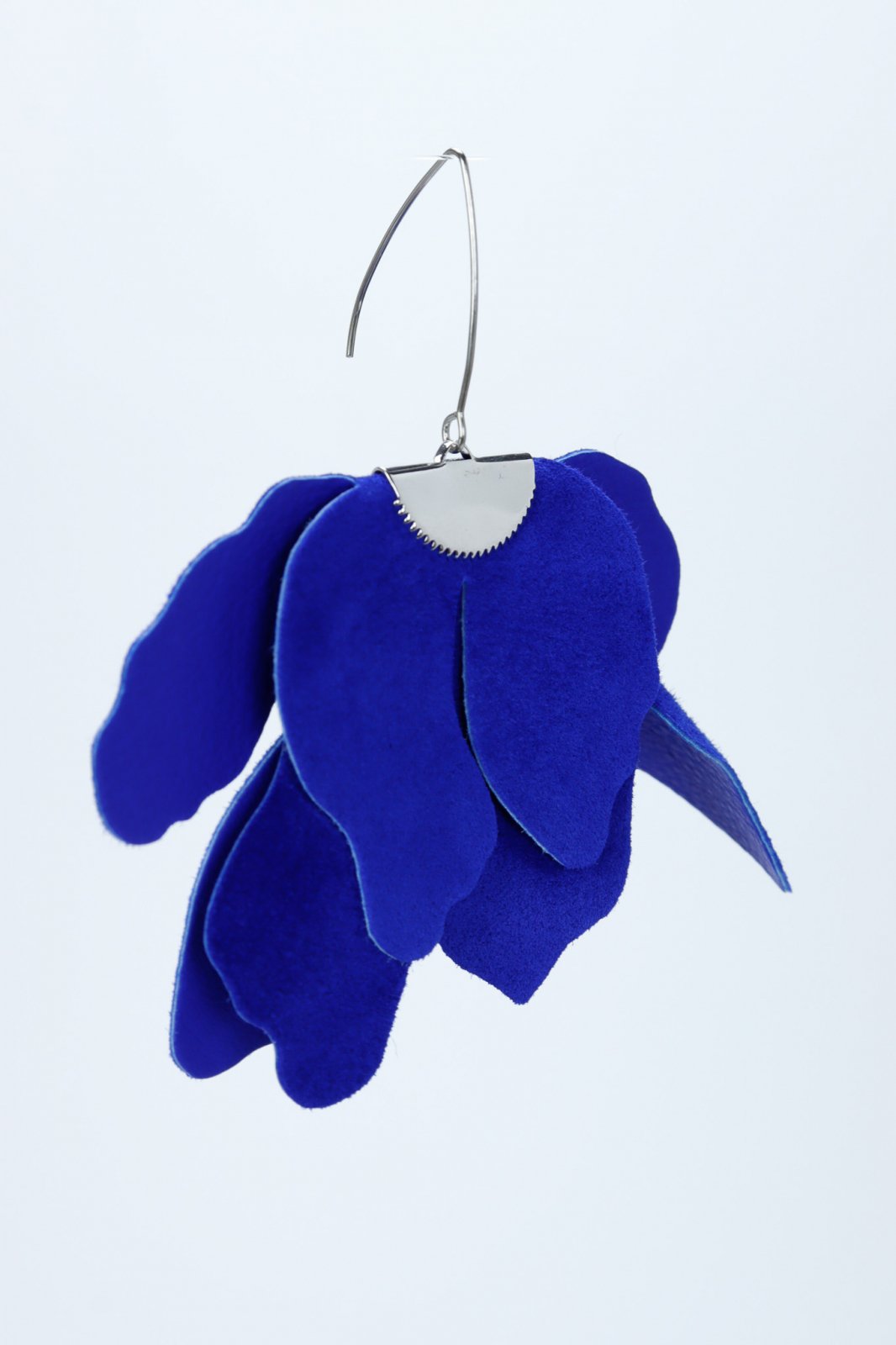 Large flower earrings - Royal blue