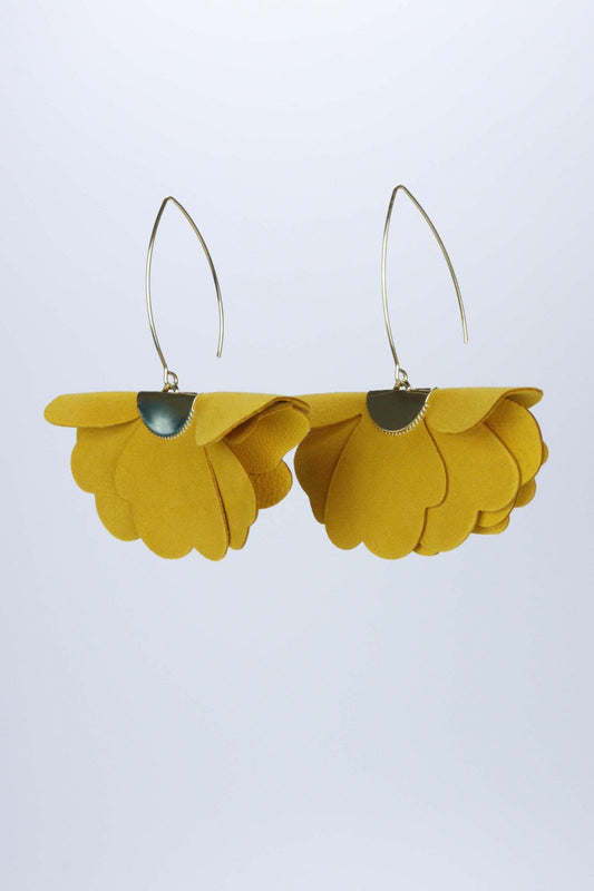 Small flower earrings - Mustard