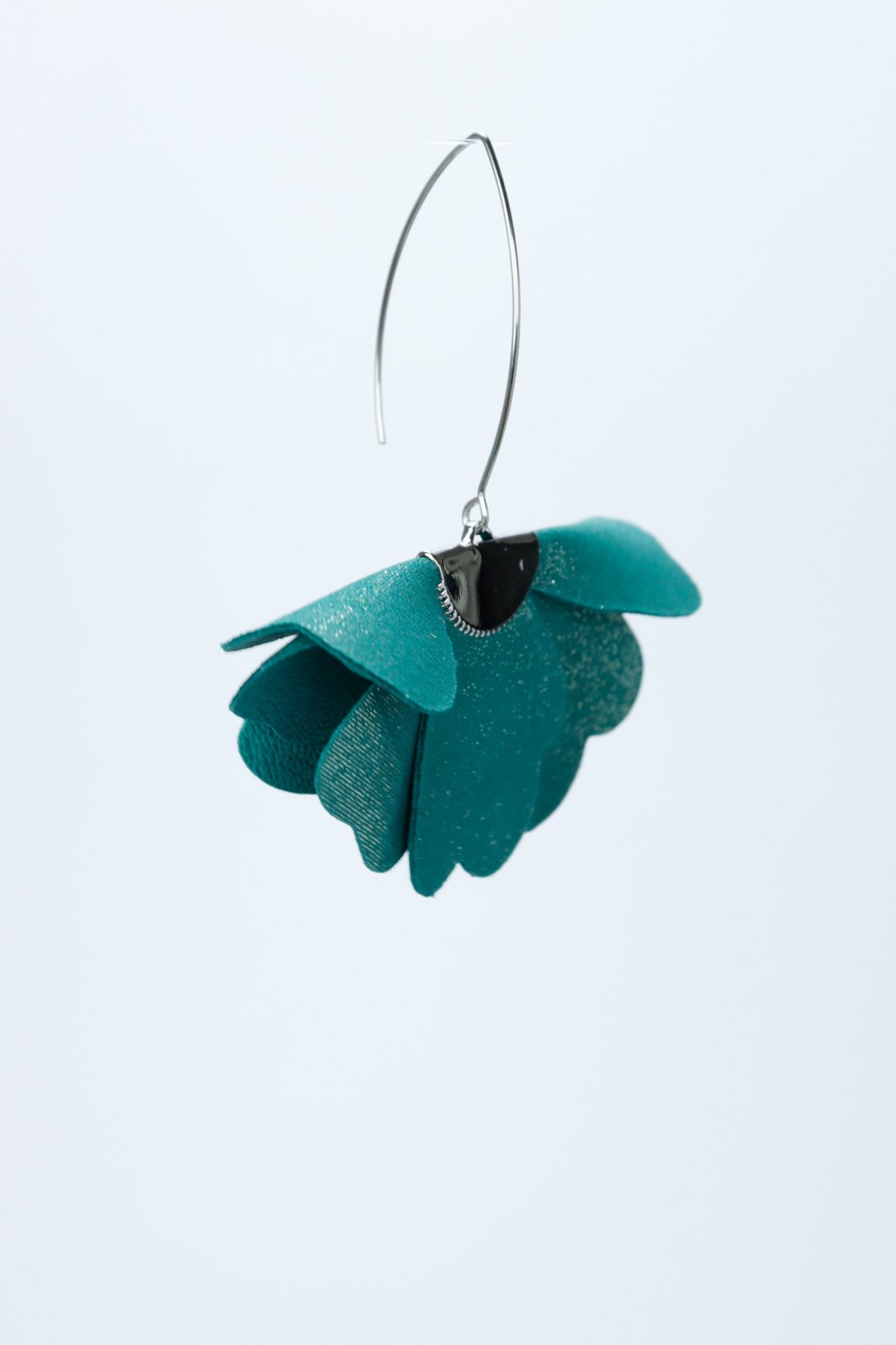 Small flower earrings - Green with glitter