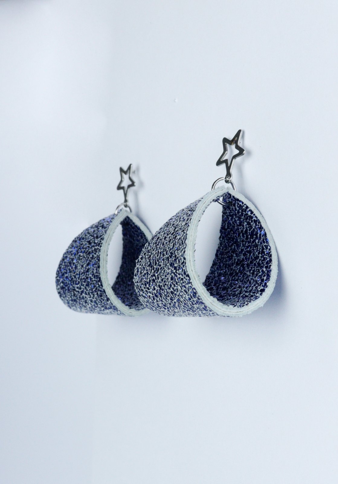 Geometric earrings - Blue with glitter