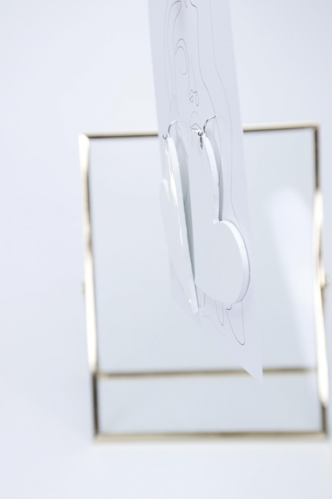 Heart earrings - White patent leather
