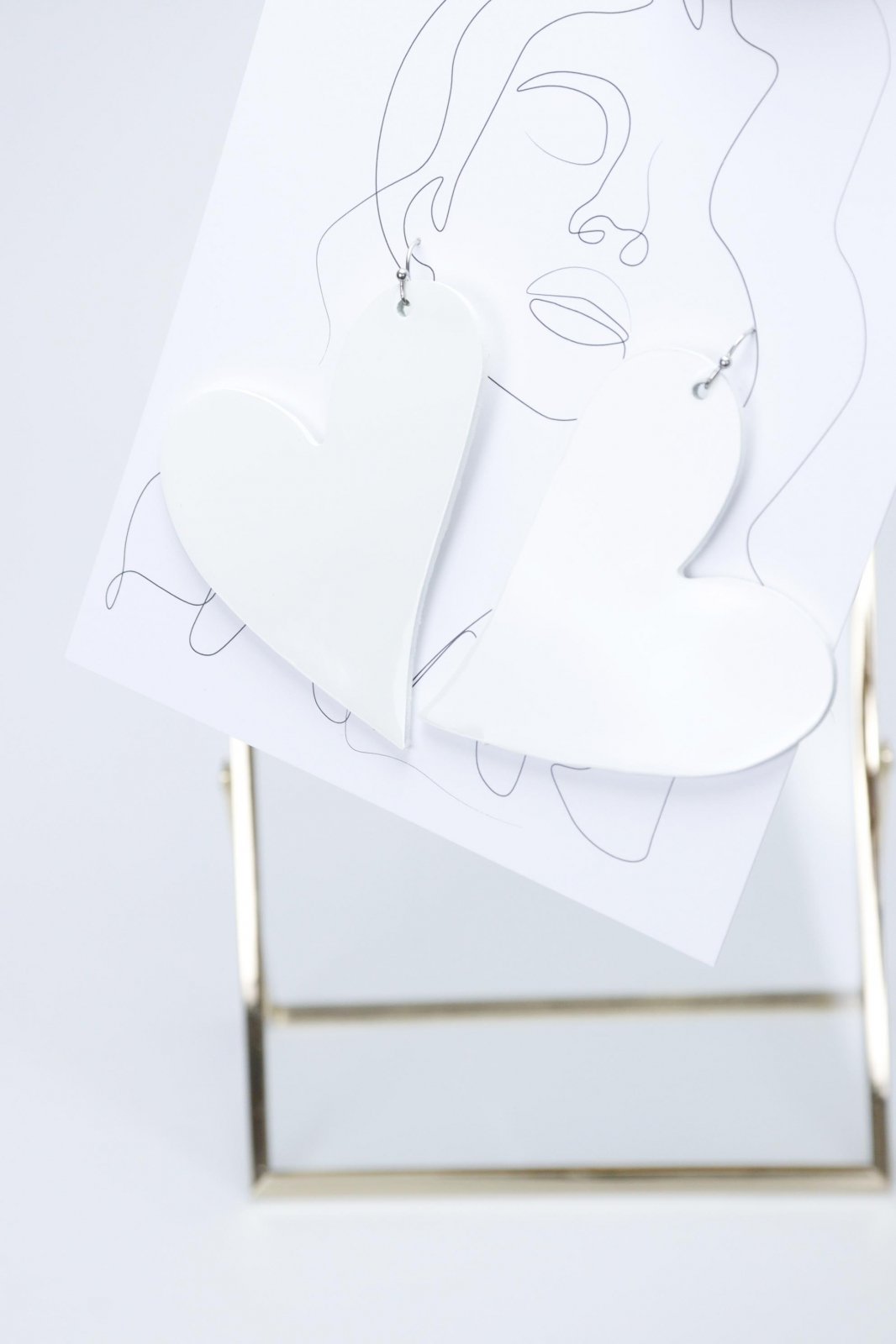 Heart earrings - White patent leather