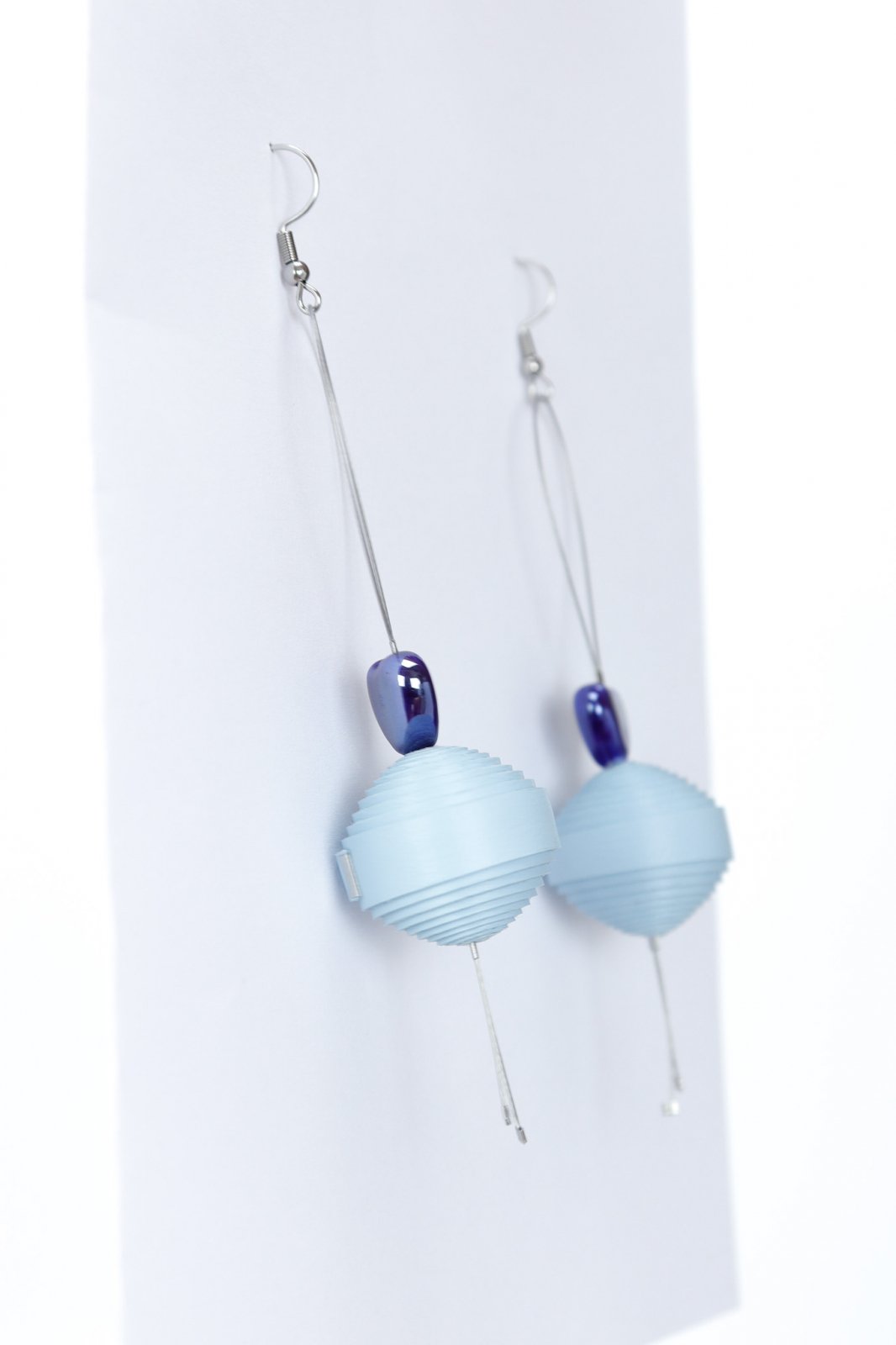 Leatherbonbon Floating Earrings - Blue