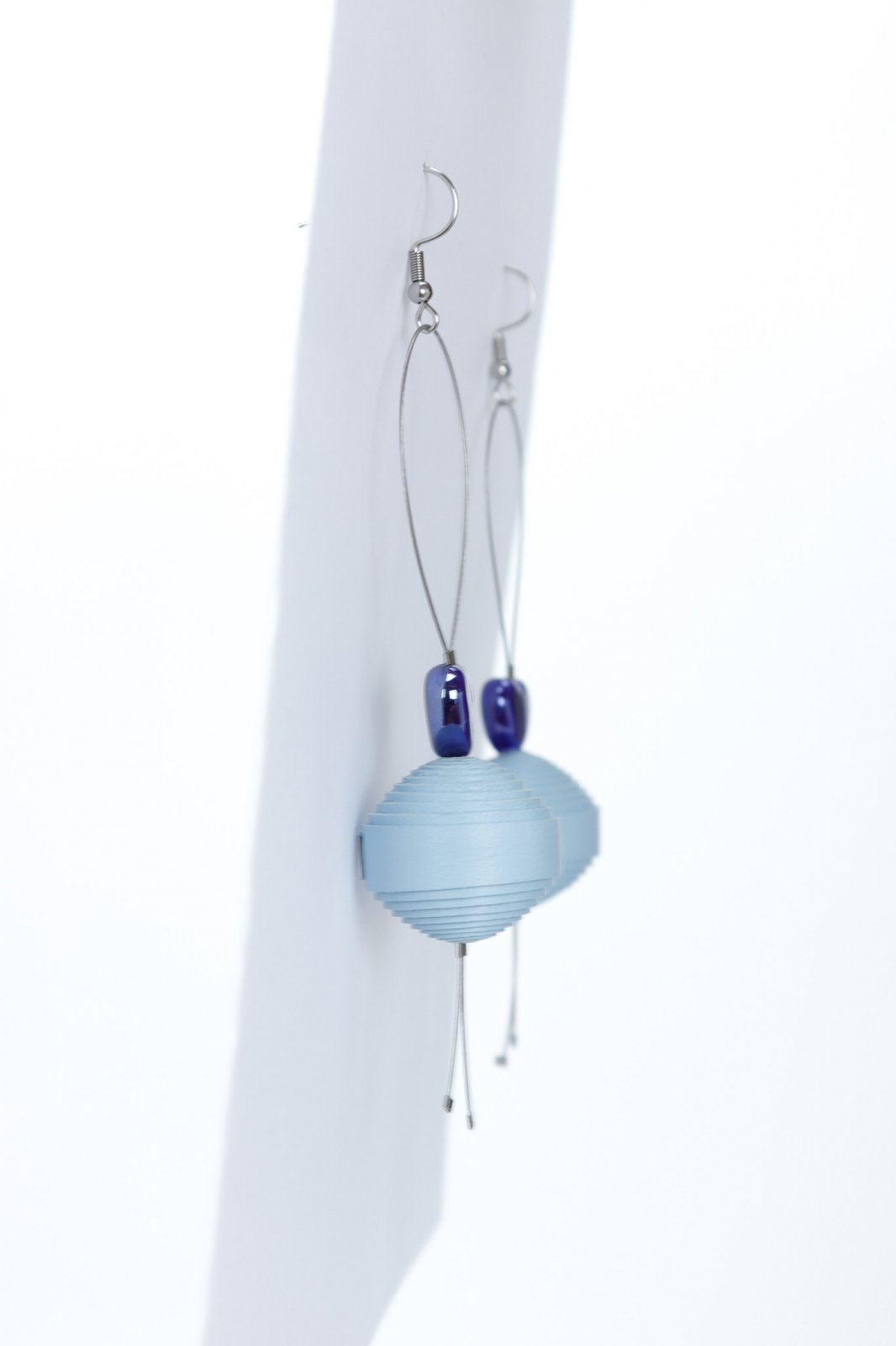 Leatherbonbon Floating Earrings - Blue