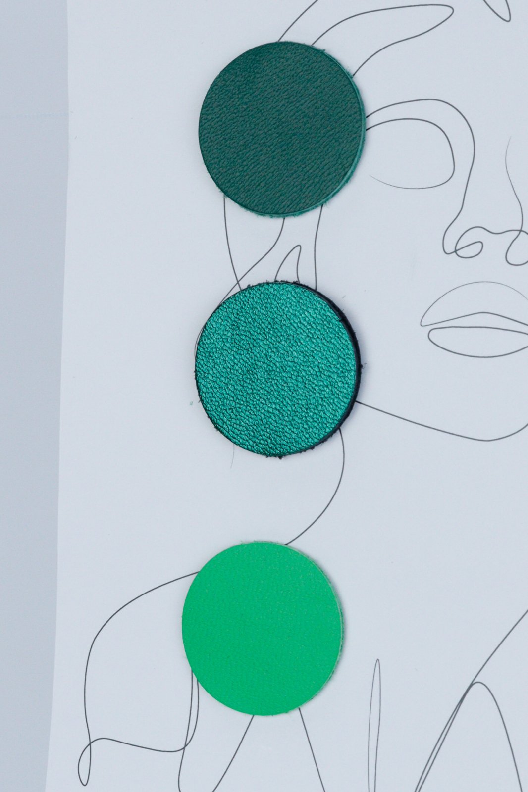Set of 3 pairs of hoop earrings - Green