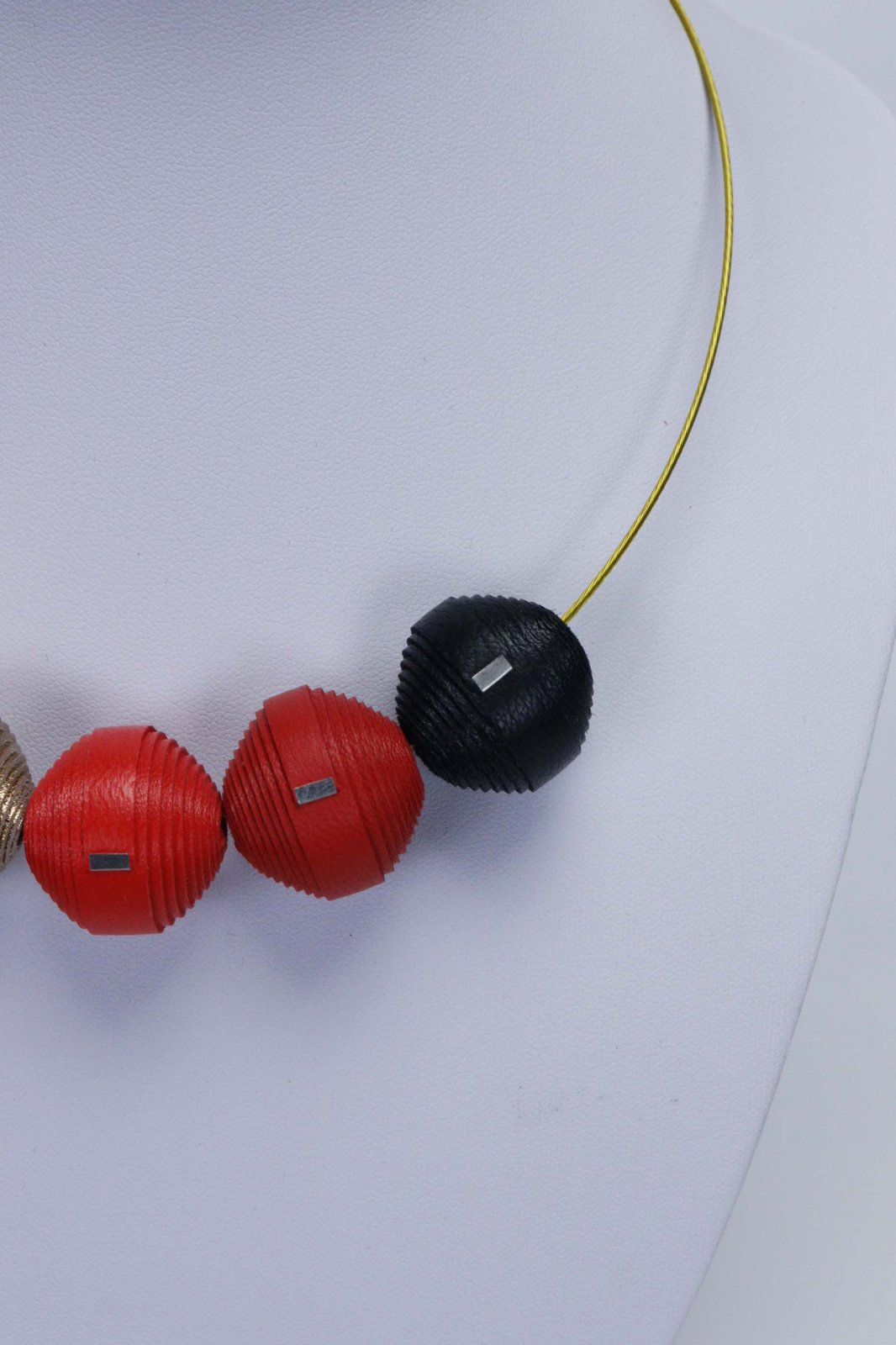 Leatherbonbon Necklace and Earrings Set