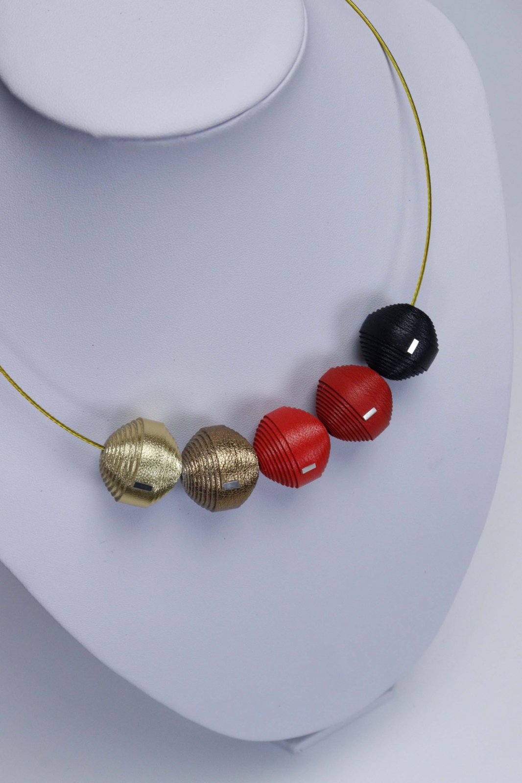 Leatherbonbon Necklace and Earrings Set