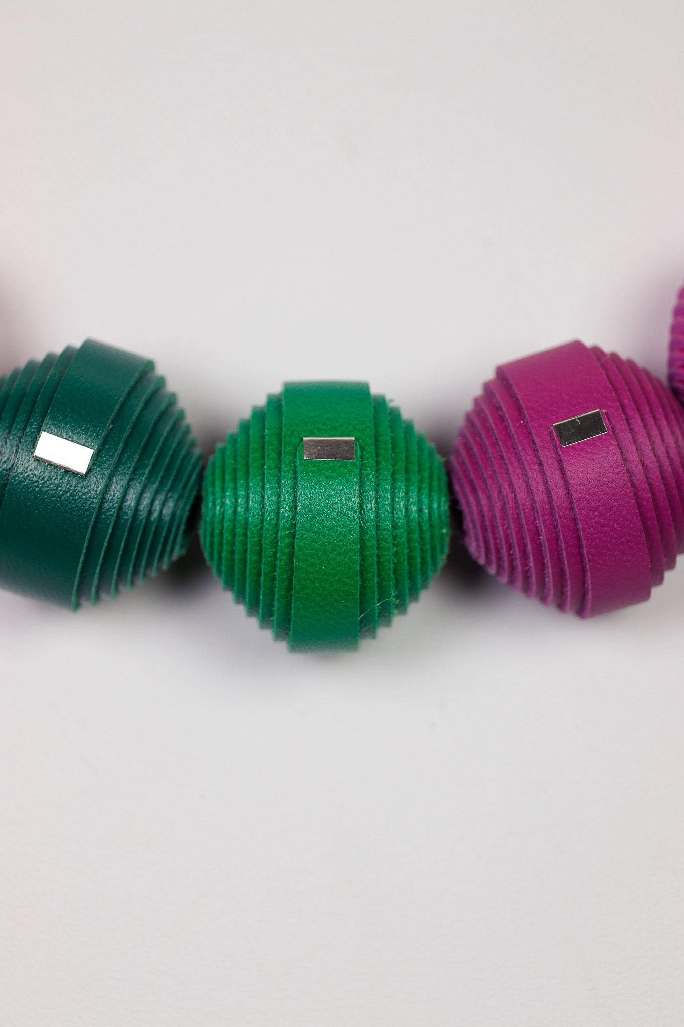 Colier Leatherbonbon (275) din piele