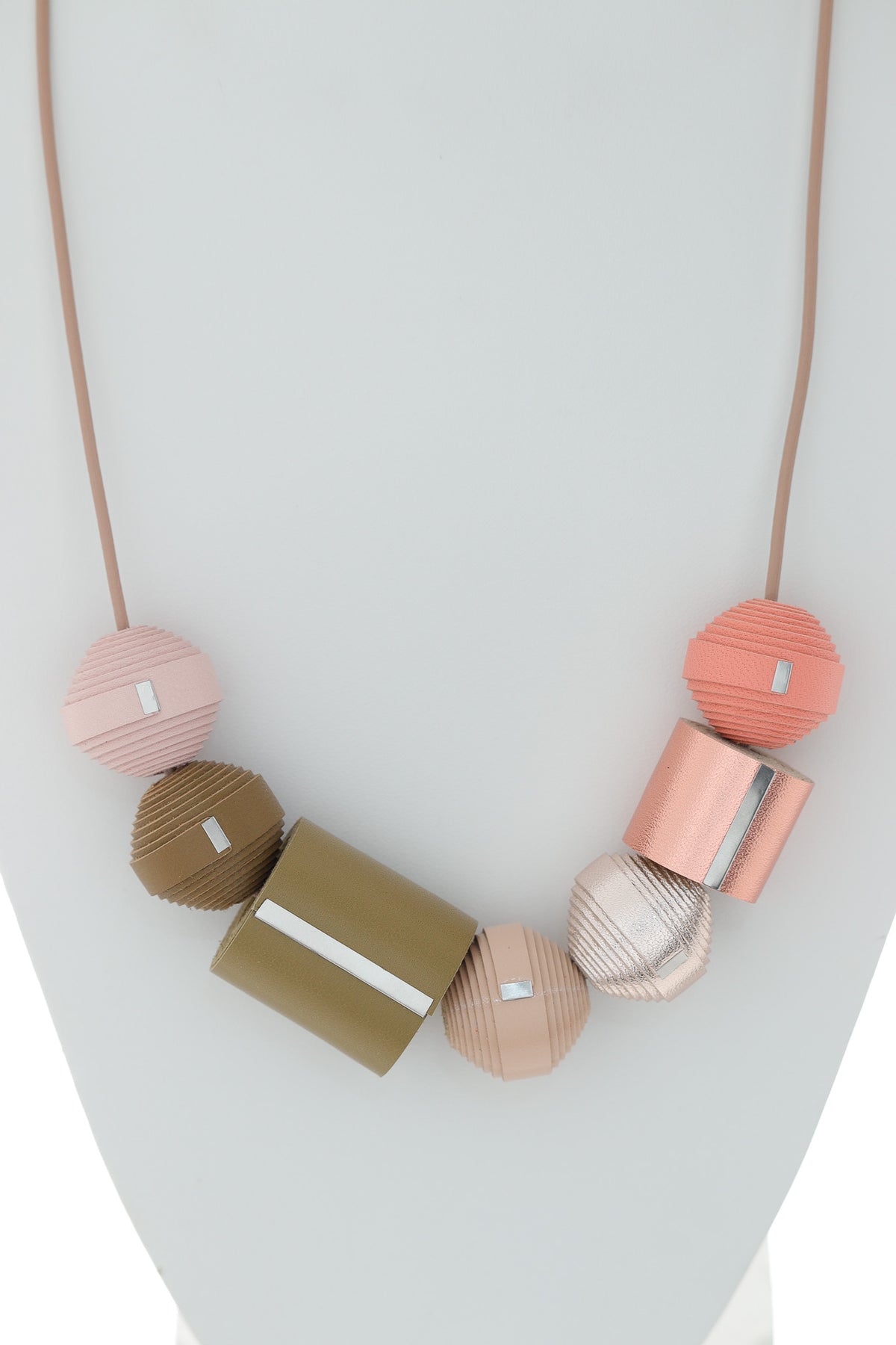 Colier Leatherbonbon + Marshmellow