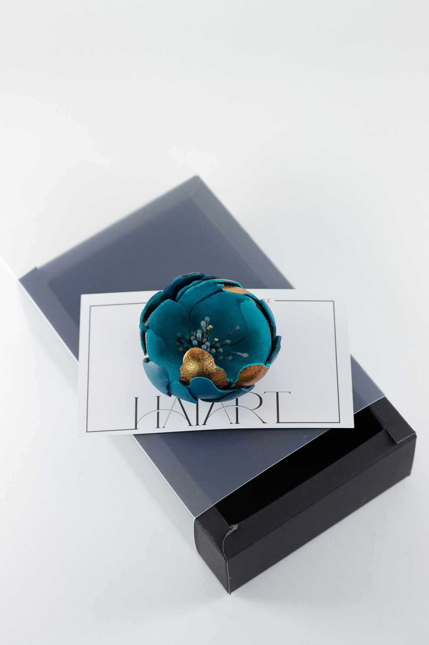 Brosa Bujor - Rich Teal with Gold