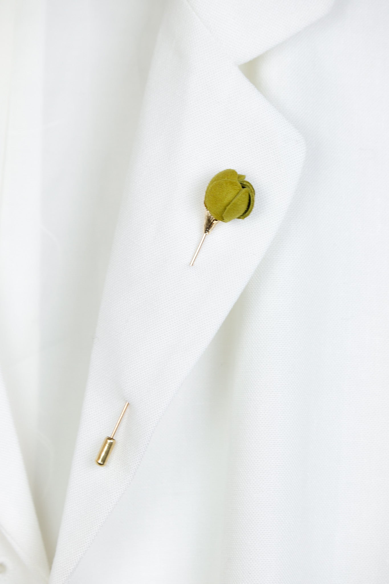 Brosa Trandafiras - Avocado