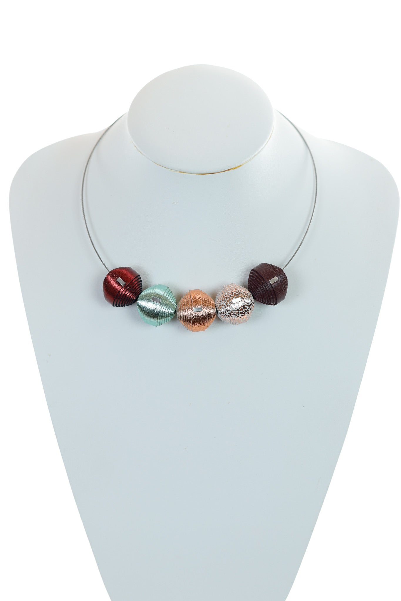 Colier Leatherbonbon (262) din piele