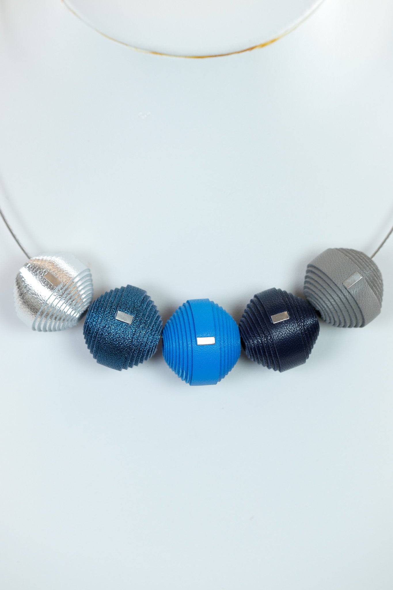 Colier Leatherbonbon (264) din piele