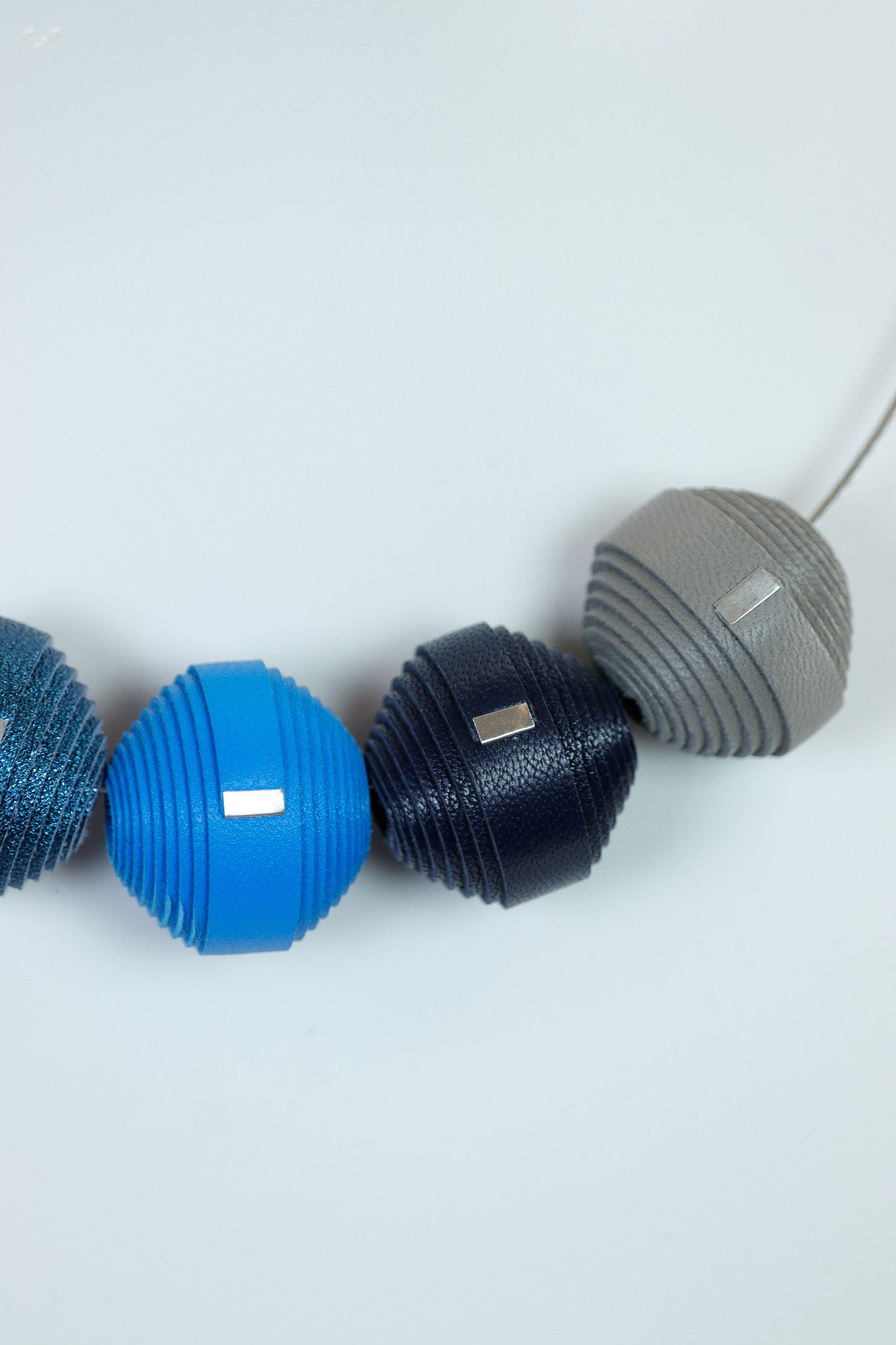 Colier Leatherbonbon (264) din piele