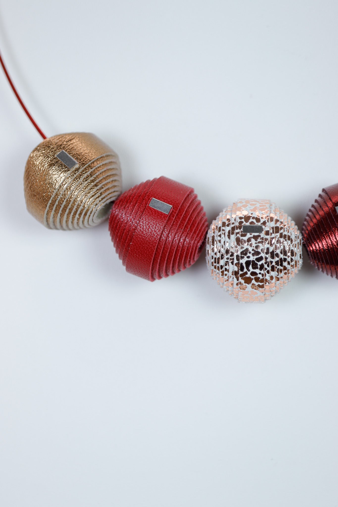 Colier Leatherbonbon (250) din piele