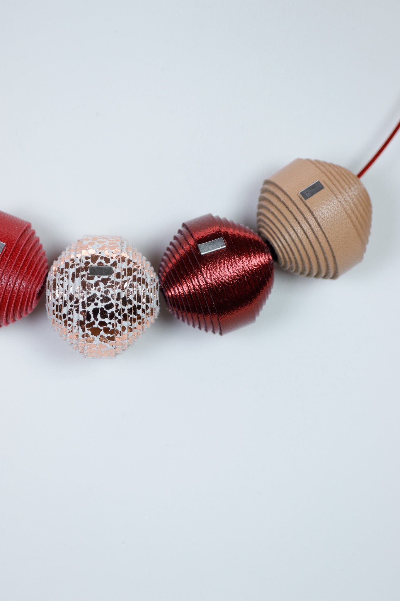 Colier Leatherbonbon (250) din piele