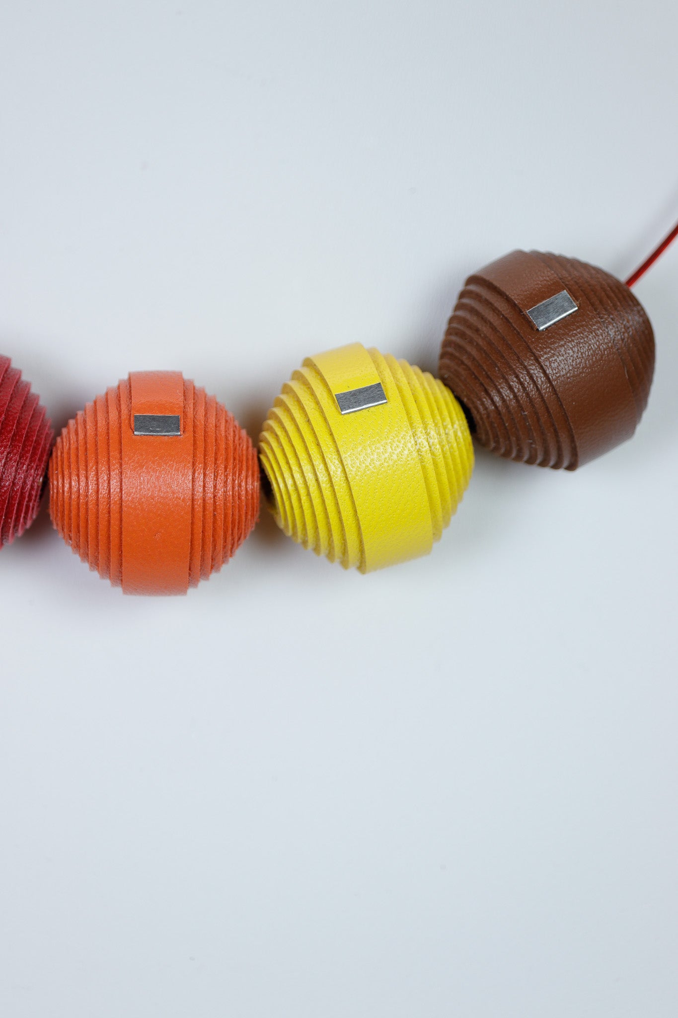 Colier Leatherbonbon (251) din piele