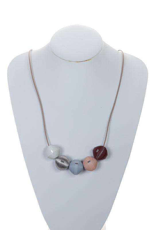 Colier pe snur lung din piele Leatherbonbon (252)