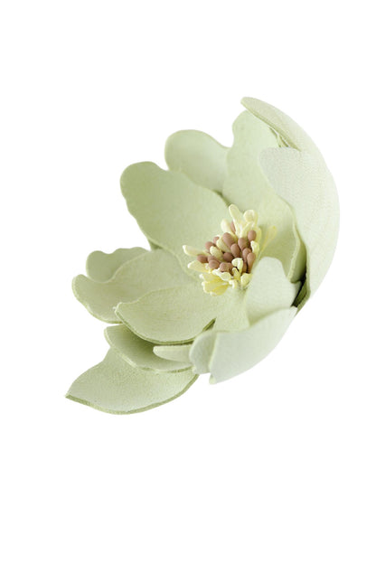 Brosa Bujor Maxi - Fistic deschis