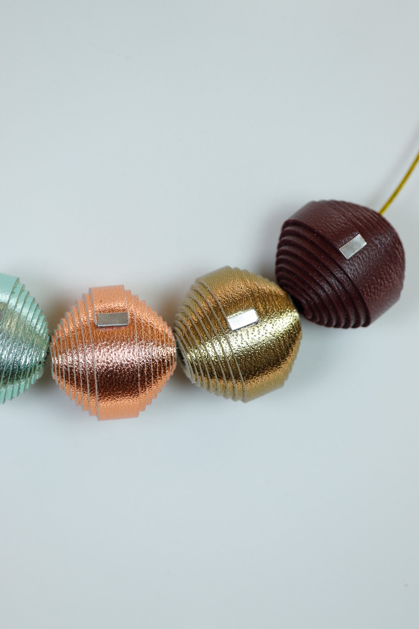 Colier Leatherbonbon (272) din piele