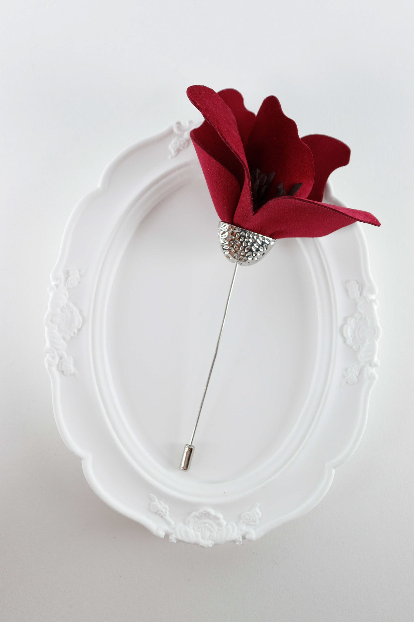 Lily Brooch - Plum Caspian