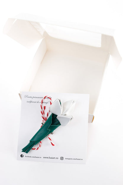 Brosa Buchet de lalele - Alb