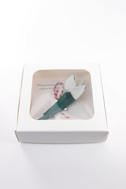 Brosa Buchet de lalele - Alb