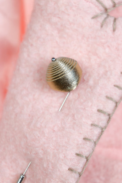 Brosa Leatherbonbon - Auriu