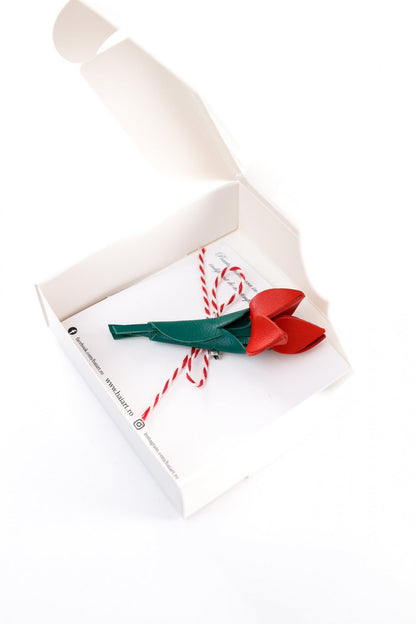 Brosa Buchet de lalele - Rosu