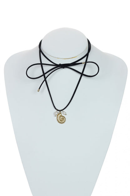 Colier cu pandantiv marin