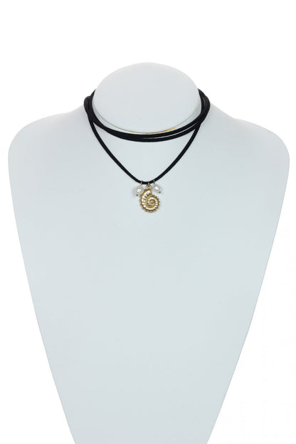 Colier cu pandantiv marin