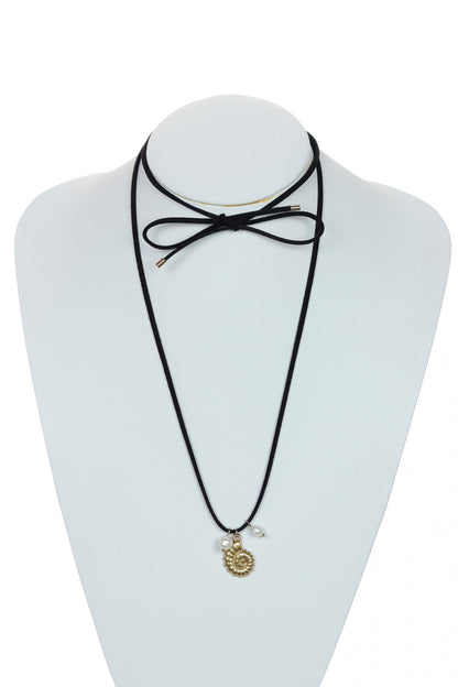 Colier cu pandantiv marin