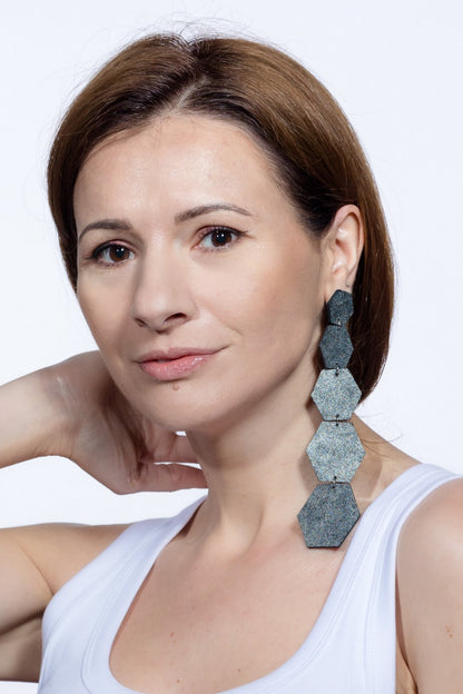 Cercei cu forme hexagonale - Gri cenusiu (3 cercei in set)