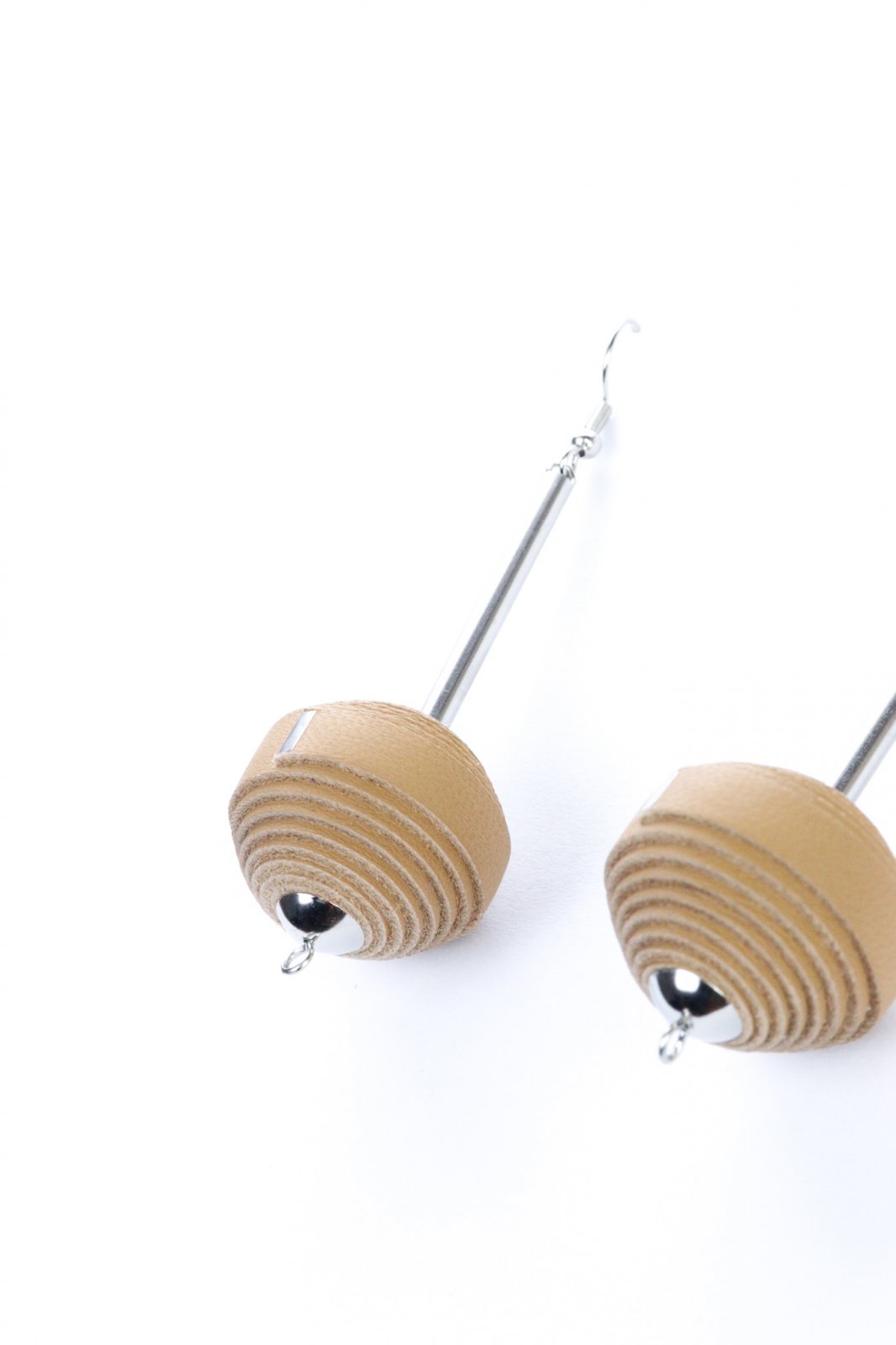 Leatherbonbon leather earrings