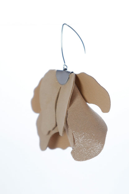 Cercei floare mare - Bej cu sclipici