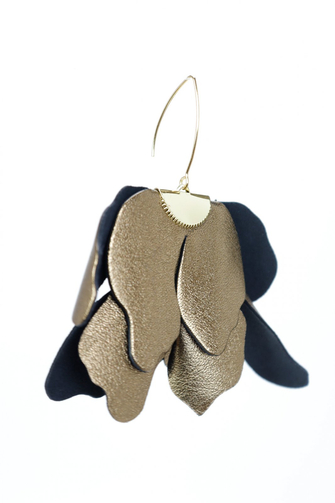 Large flower earrings - Black and gold duo