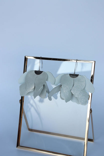 Cercei floare mare - Argintiu cu sclipici