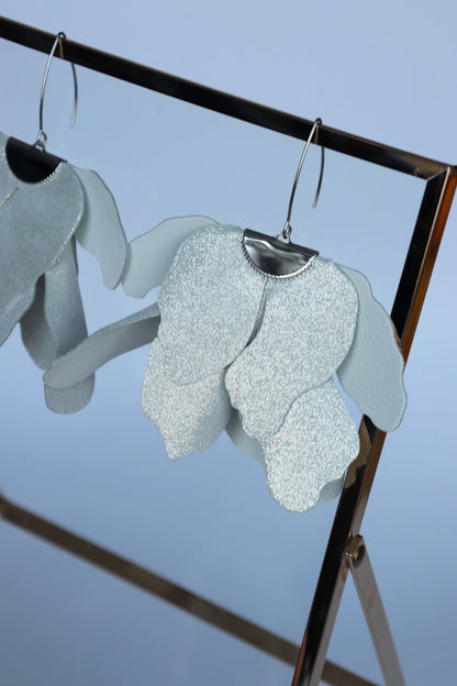 Cercei floare mare - Argintiu cu sclipici