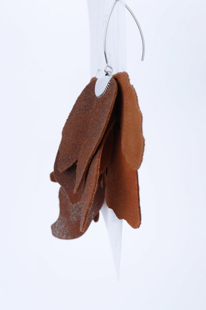 Cercei floare mare - Maro cu sclipici argintiu