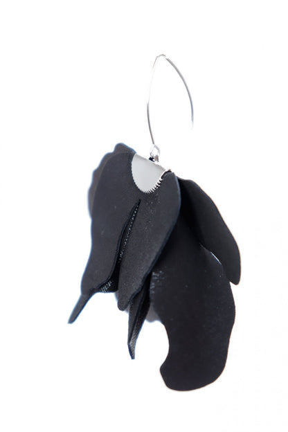 Cercei floare mare - Negru cu sclipici argintiu