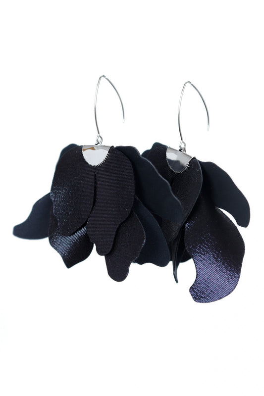 Large flower earrings - Black with blue glitter